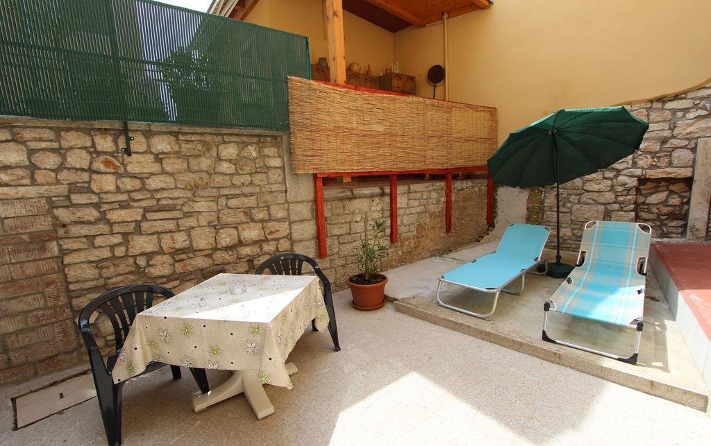 Studio Pupa Rovinj Luaran gambar