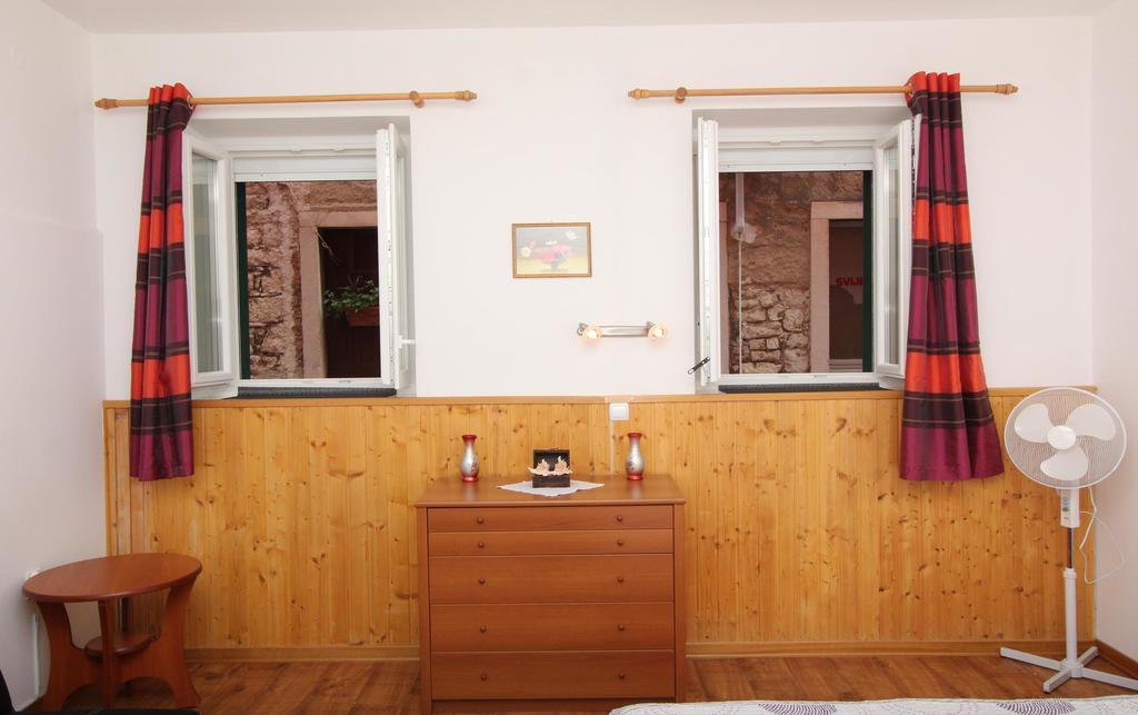 Studio Pupa Rovinj Luaran gambar